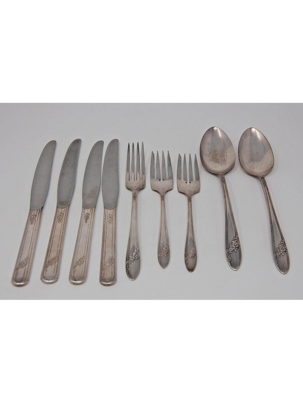 Oneida Community Tudor Plate Queen Bess Mixed Lot of 9 Knife Serving Spoon Fork